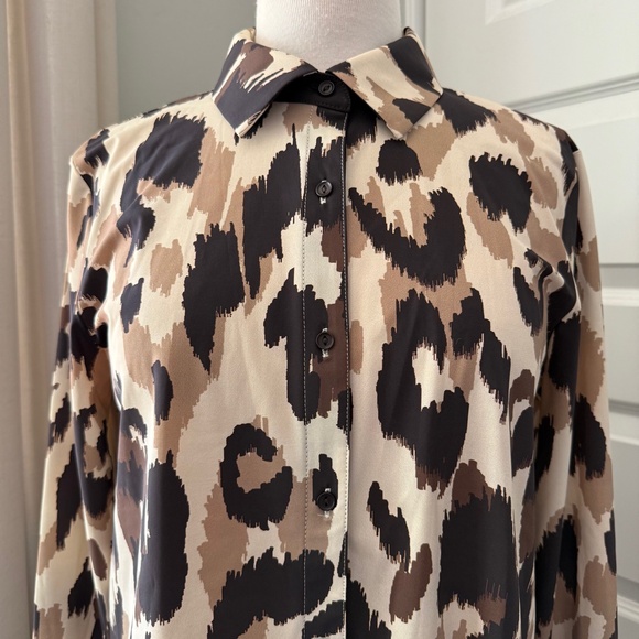 Lysse Connie Slim Button Down Top | Medium | Tan - Picture 4 of 8